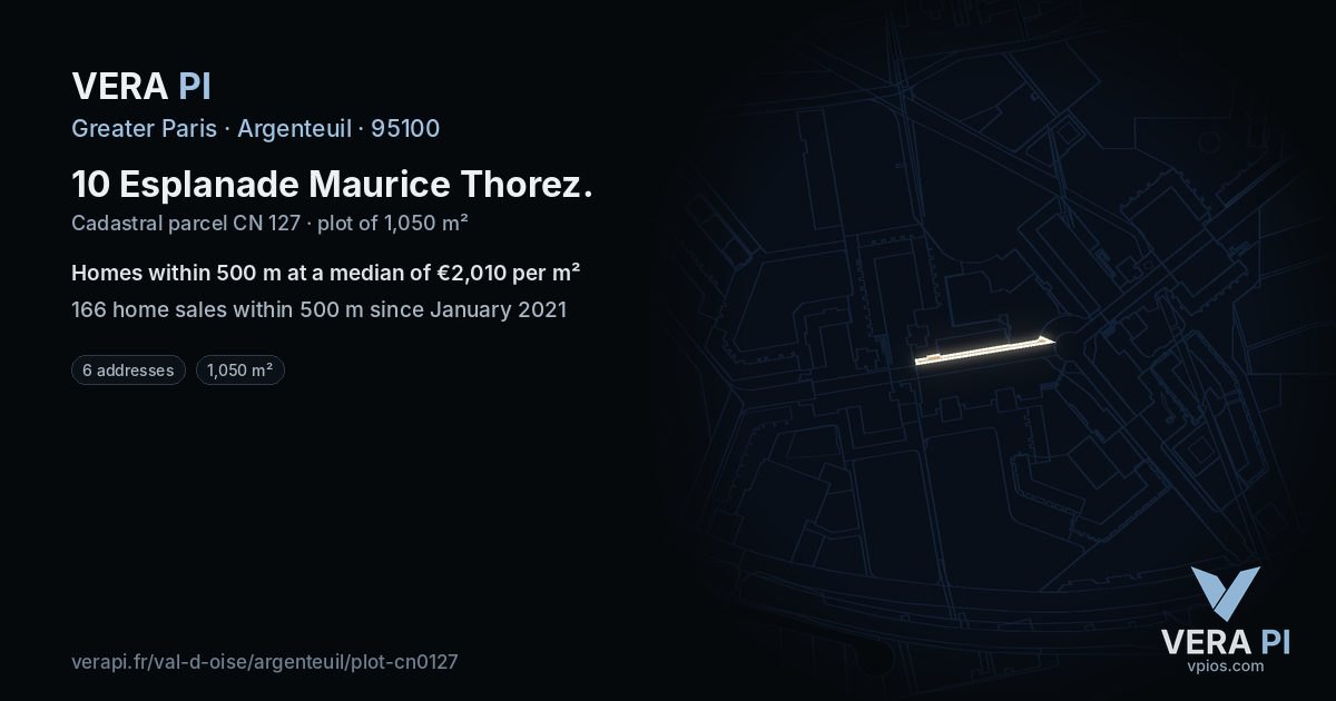 10 Esplanade Maurice Thorez, Argenteuil at night – the plot lit, the parcels around coloured by the prices near them
