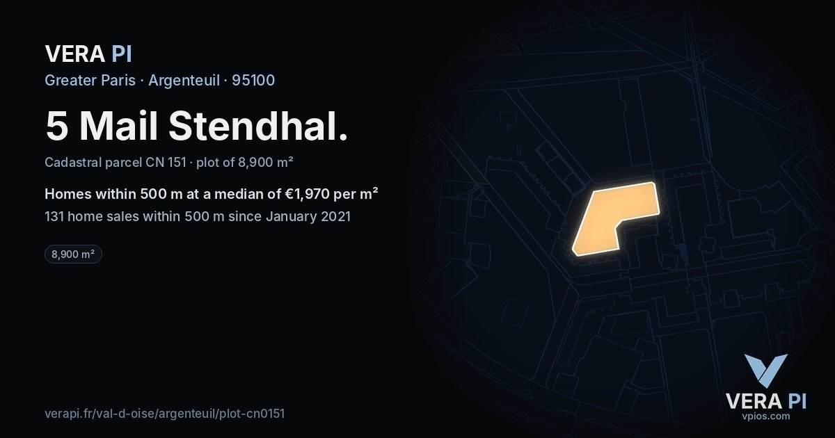 5 Mail Stendhal, Argenteuil at night – the plot lit, the parcels around coloured by the prices near them