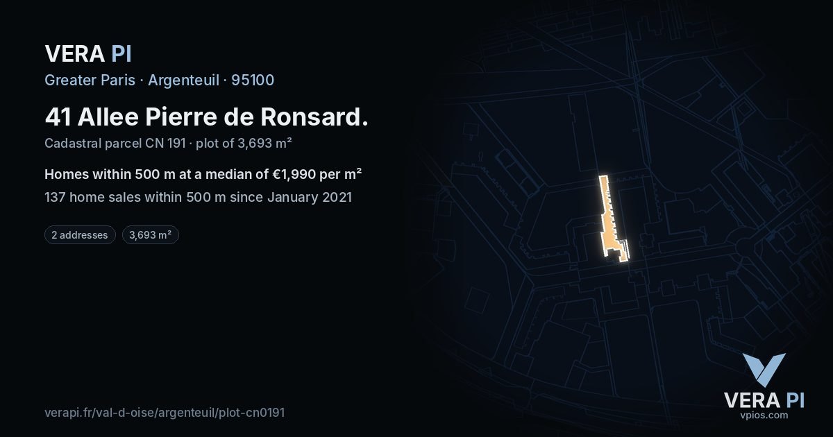41 Allee Pierre de Ronsard, Argenteuil at night – the plot lit, the parcels around coloured by the prices near them