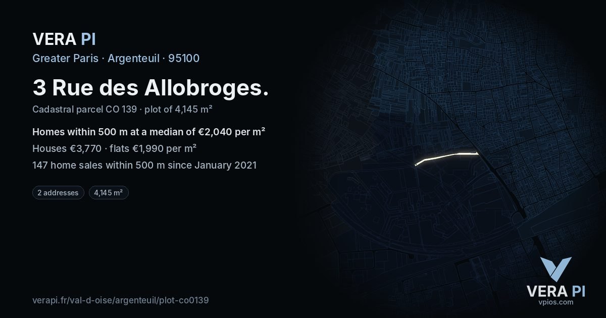 3 Rue des Allobroges, Argenteuil at night – the plot lit, the parcels around coloured by the prices near them
