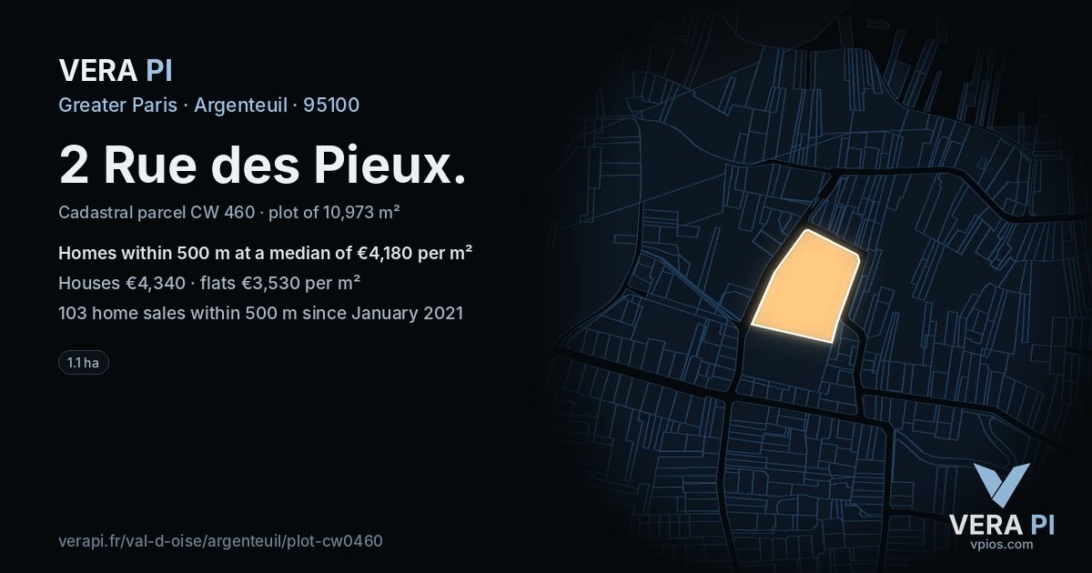 2 Rue des Pieux, Argenteuil at night – the plot lit, the parcels around coloured by the prices near them