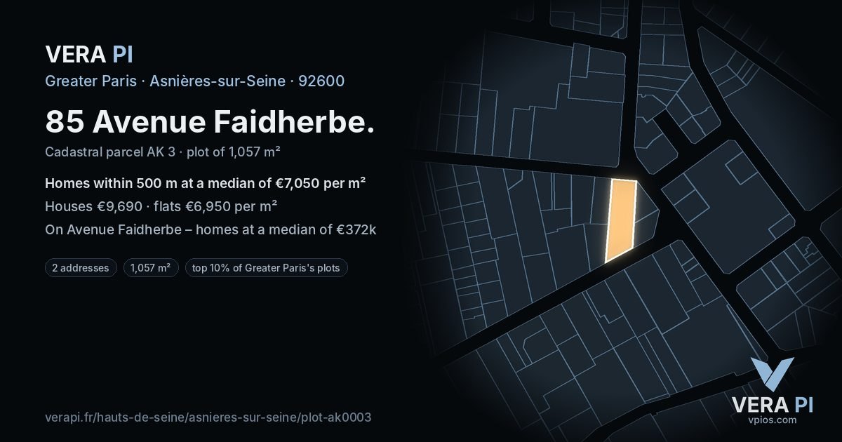 85 Avenue Faidherbe, Asnières-sur-Seine at night – the plot lit, the parcels around coloured by the prices near them