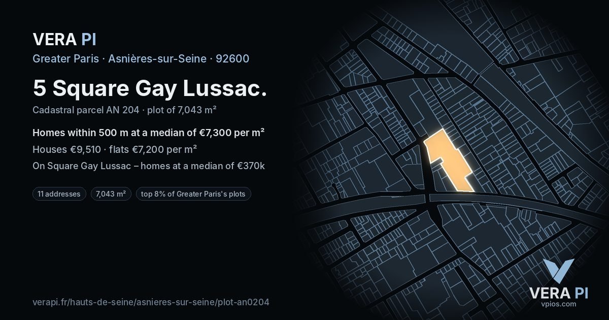 5 Square Gay Lussac, Asnières-sur-Seine at night – the plot lit, the parcels around coloured by the prices near them
