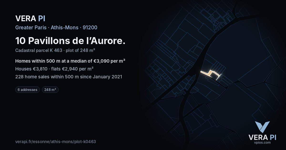 10 Pavillons de l’Aurore, Athis-Mons at night – the plot lit, the parcels around coloured by the prices near them