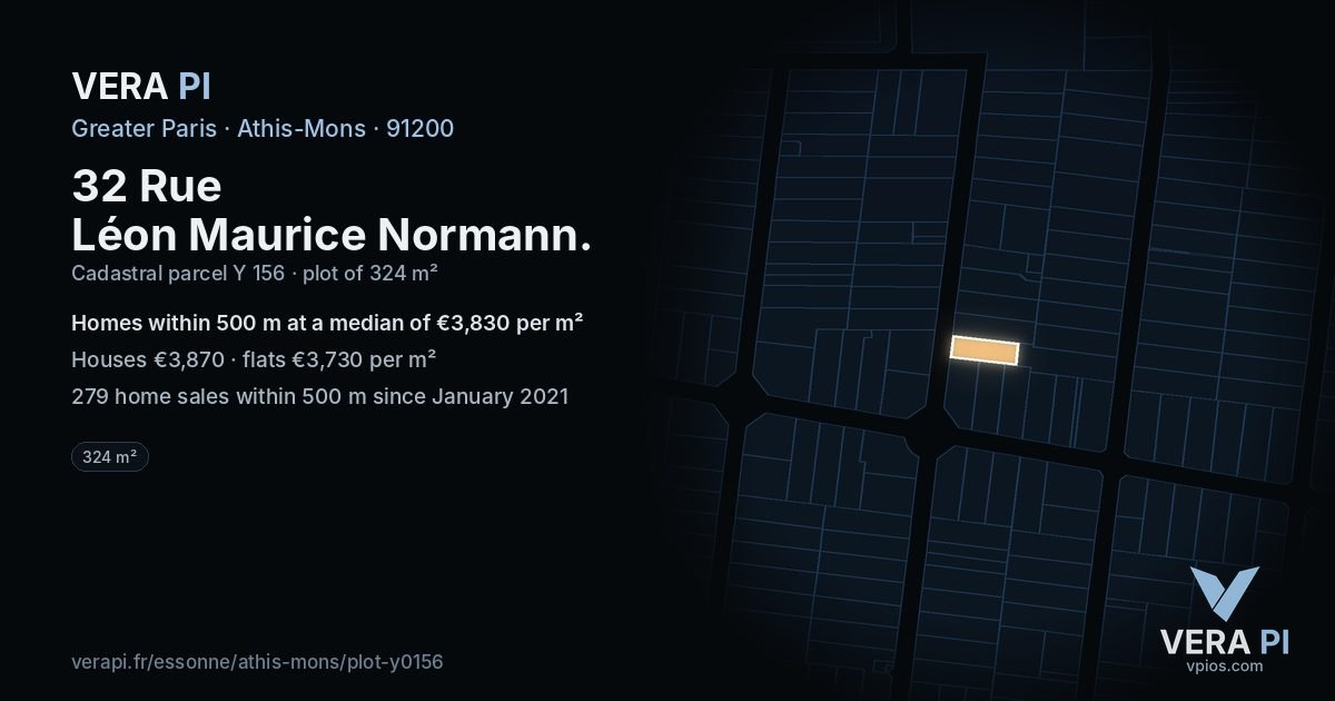 32 Rue Léon Maurice Normann, Athis-Mons at night – the plot lit, the parcels around coloured by the prices near them