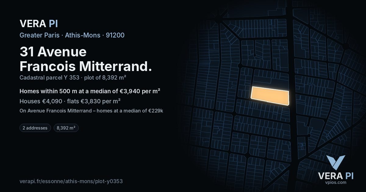 31 Avenue Francois Mitterrand, Athis-Mons at night – the plot lit, the parcels around coloured by the prices near them
