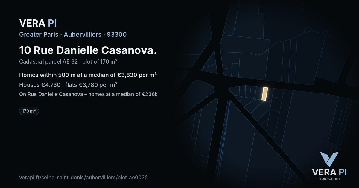 10 Rue Danielle Casanova, Aubervilliers at night – the plot lit, the parcels around coloured by the prices near them