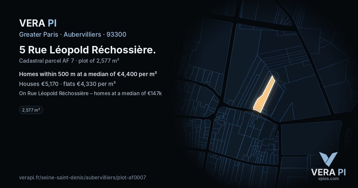 5 Rue Léopold Réchossière, Aubervilliers at night – the plot lit, the parcels around coloured by the prices near them