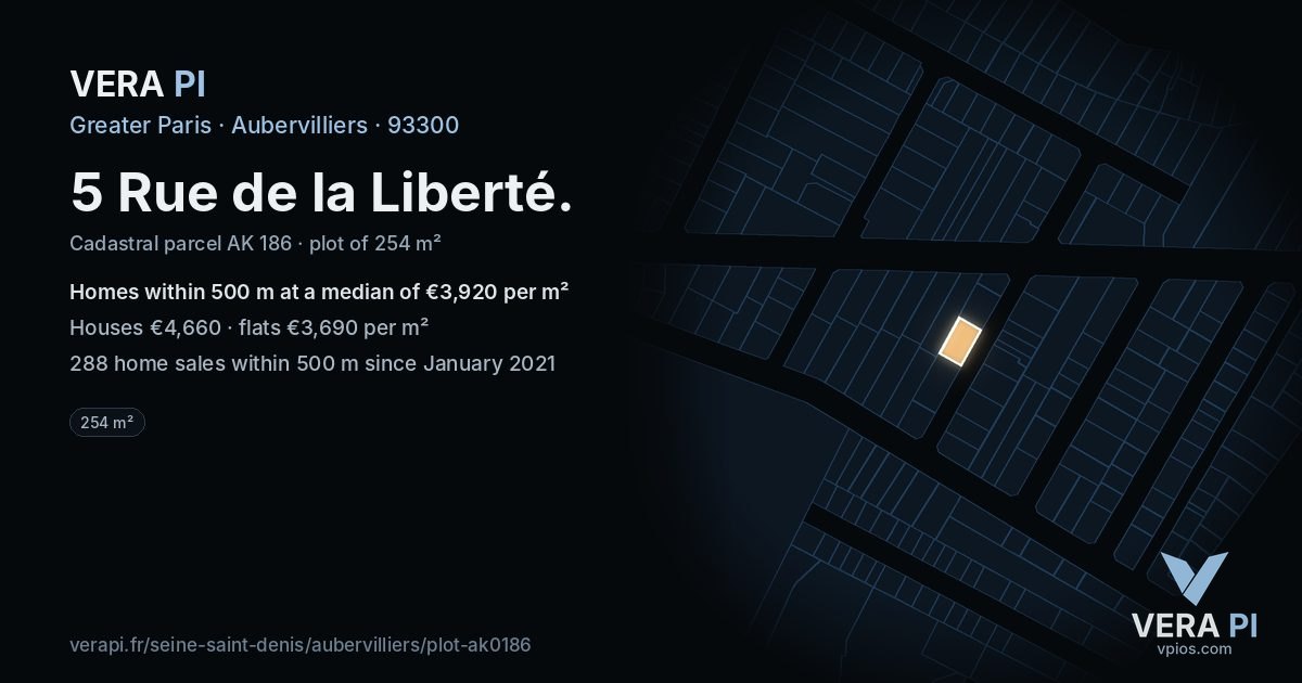5 Rue de la Liberté, Aubervilliers at night – the plot lit, the parcels around coloured by the prices near them