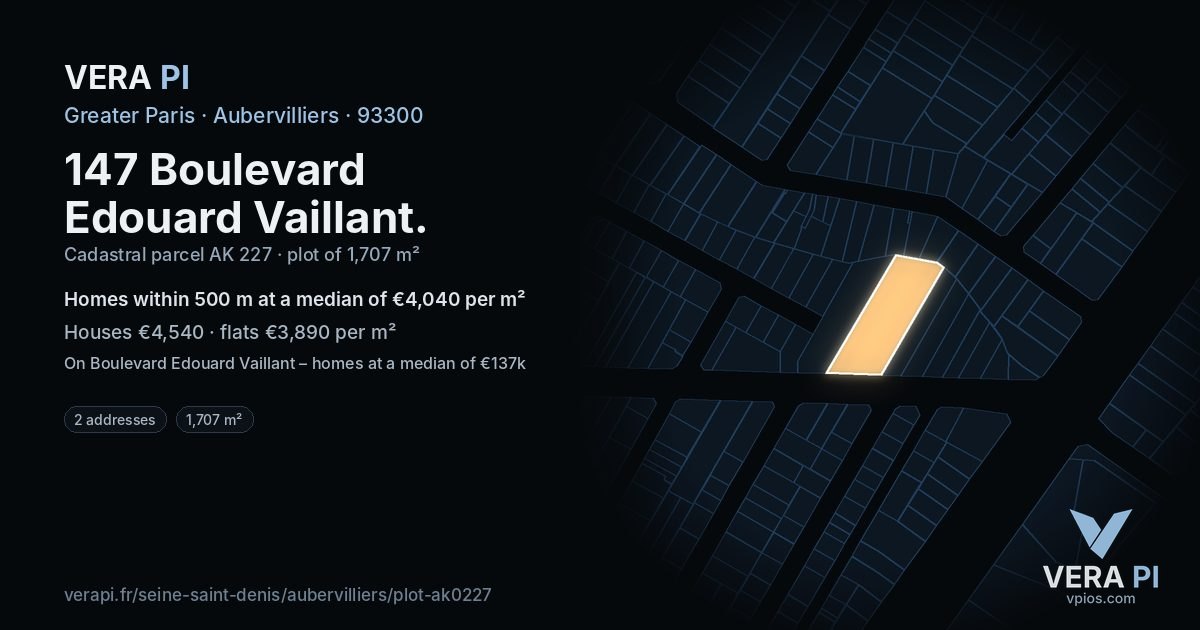 147 Boulevard Edouard Vaillant, Aubervilliers at night – the plot lit, the parcels around coloured by the prices near them