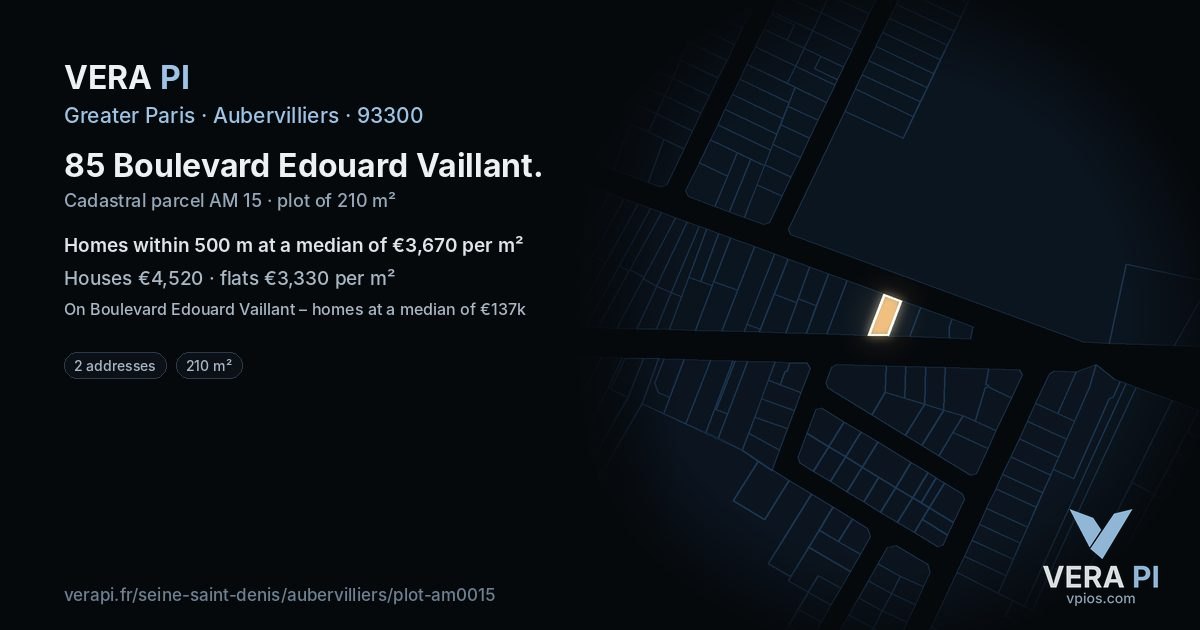 85 Boulevard Edouard Vaillant, Aubervilliers at night – the plot lit, the parcels around coloured by the prices near them