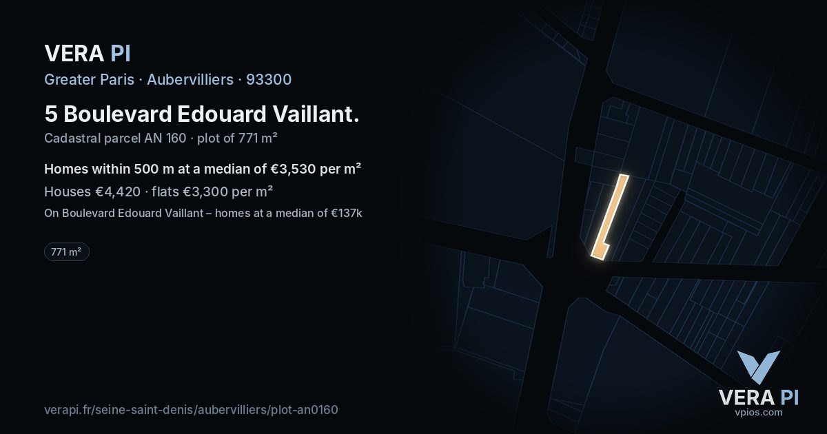 5 Boulevard Edouard Vaillant, Aubervilliers at night – the plot lit, the parcels around coloured by the prices near them