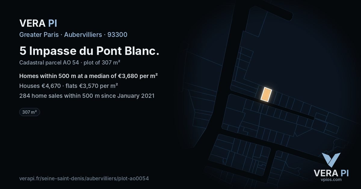 5 Impasse du Pont Blanc, Aubervilliers at night – the plot lit, the parcels around coloured by the prices near them
