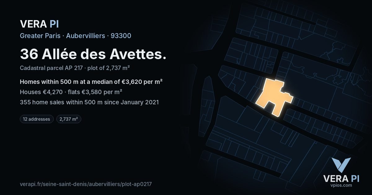 36 Allée des Avettes, Aubervilliers at night – the plot lit, the parcels around coloured by the prices near them