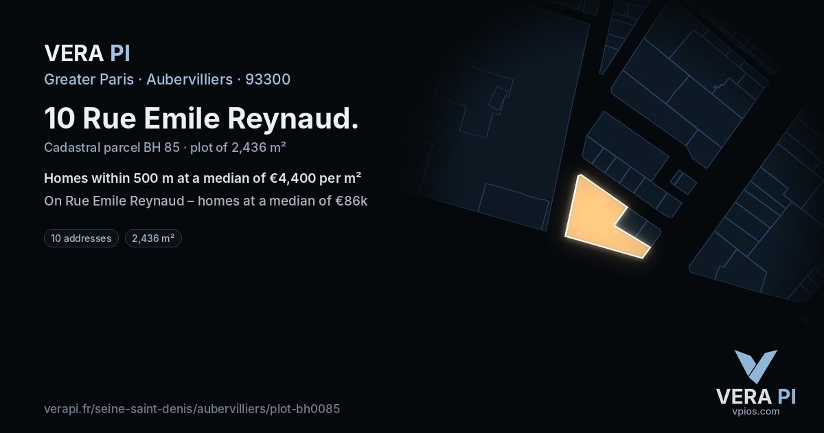 10 Rue Emile Reynaud, Aubervilliers at night – the plot lit, the parcels around coloured by the prices near them