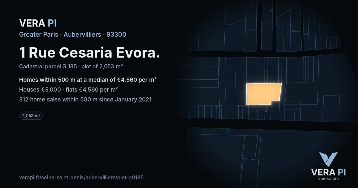 1 Rue Cesaria Evora, Aubervilliers at night – the plot lit, the parcels around coloured by the prices near them