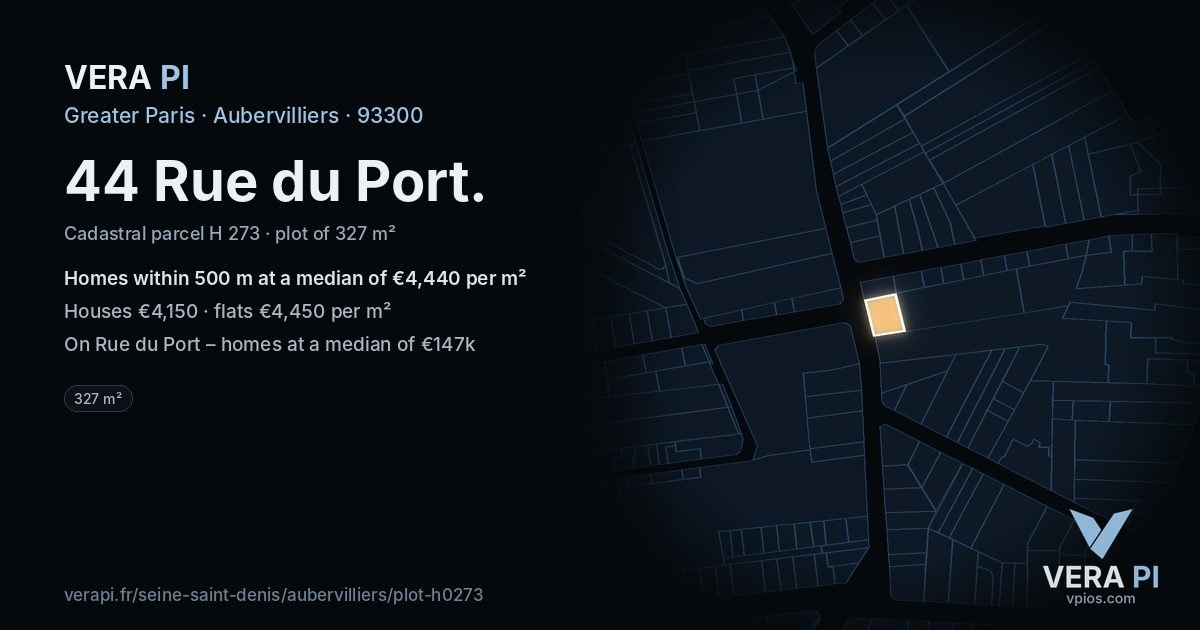 44 Rue du Port, Aubervilliers at night – the plot lit, the parcels around coloured by the prices near them