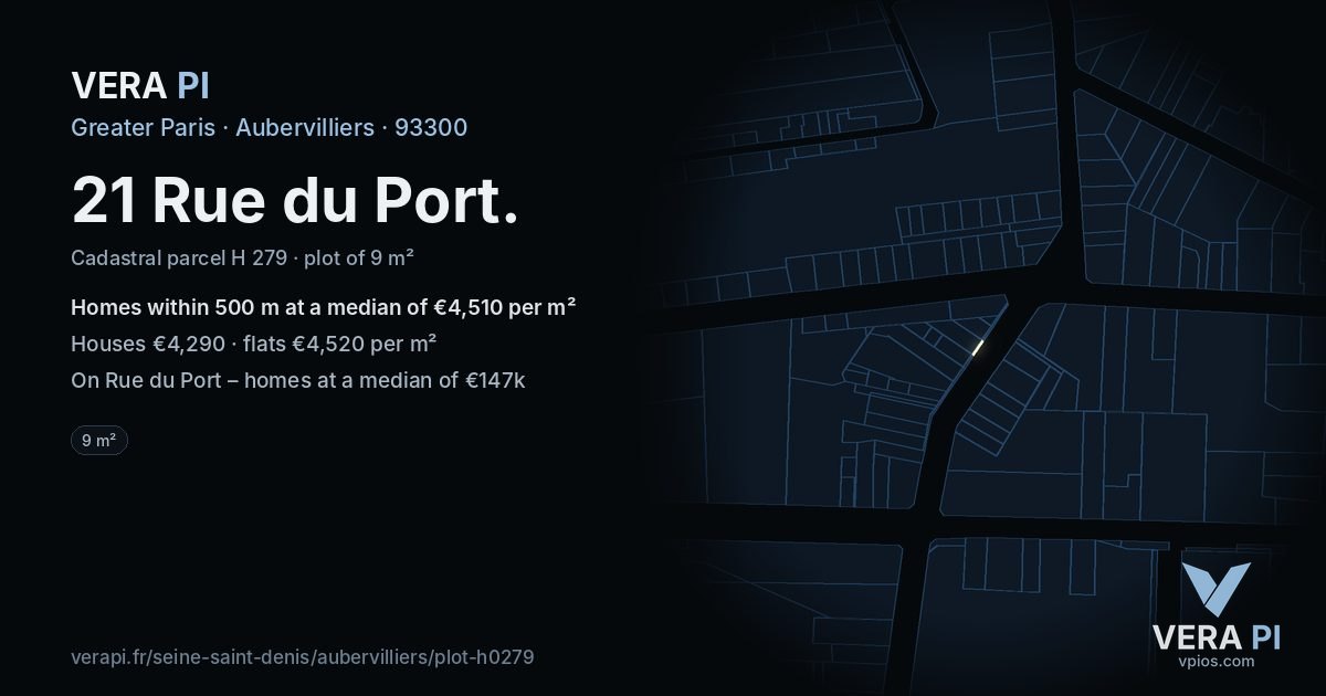 21 Rue du Port, Aubervilliers at night – the plot lit, the parcels around coloured by the prices near them