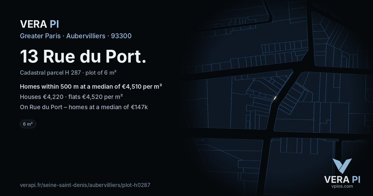 13 Rue du Port, Aubervilliers at night – the plot lit, the parcels around coloured by the prices near them