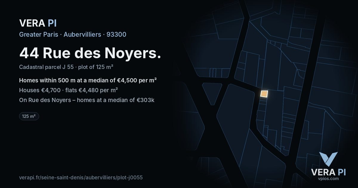 44 Rue des Noyers, Aubervilliers at night – the plot lit, the parcels around coloured by the prices near them