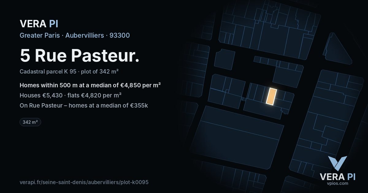 5 Rue Pasteur, Aubervilliers at night – the plot lit, the parcels around coloured by the prices near them