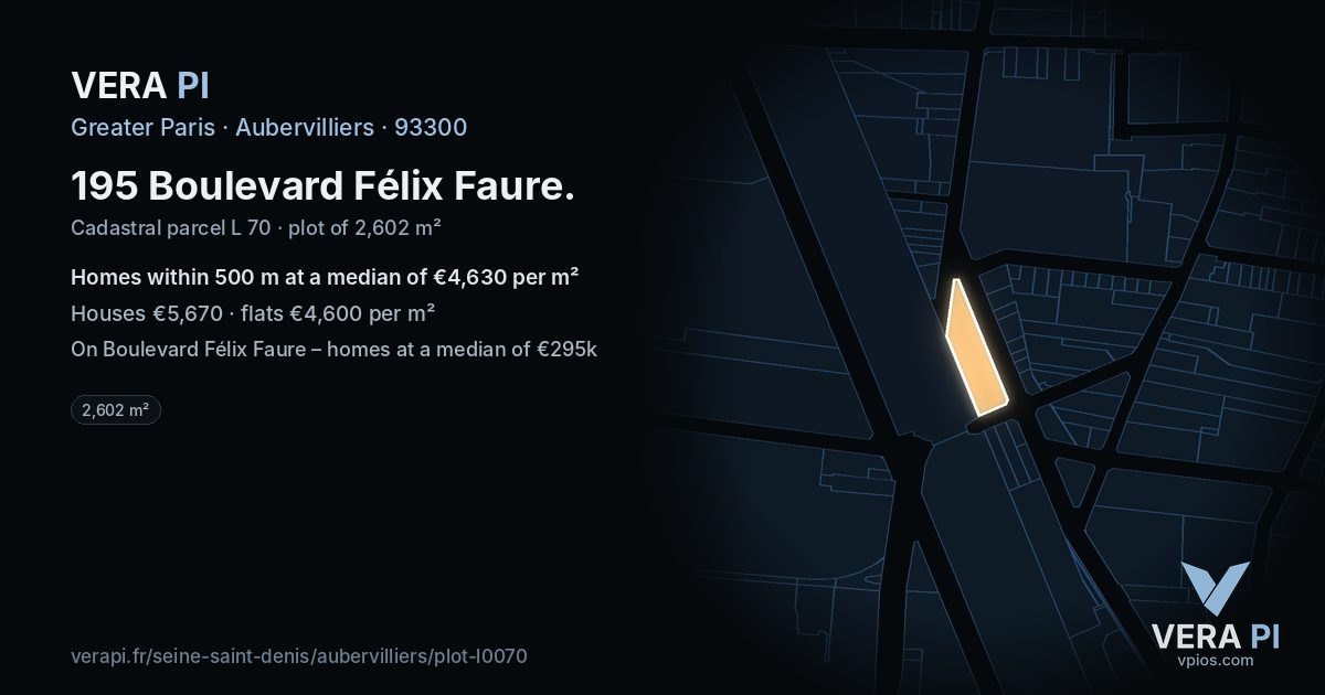 195 Boulevard Félix Faure, Aubervilliers at night – the plot lit, the parcels around coloured by the prices near them