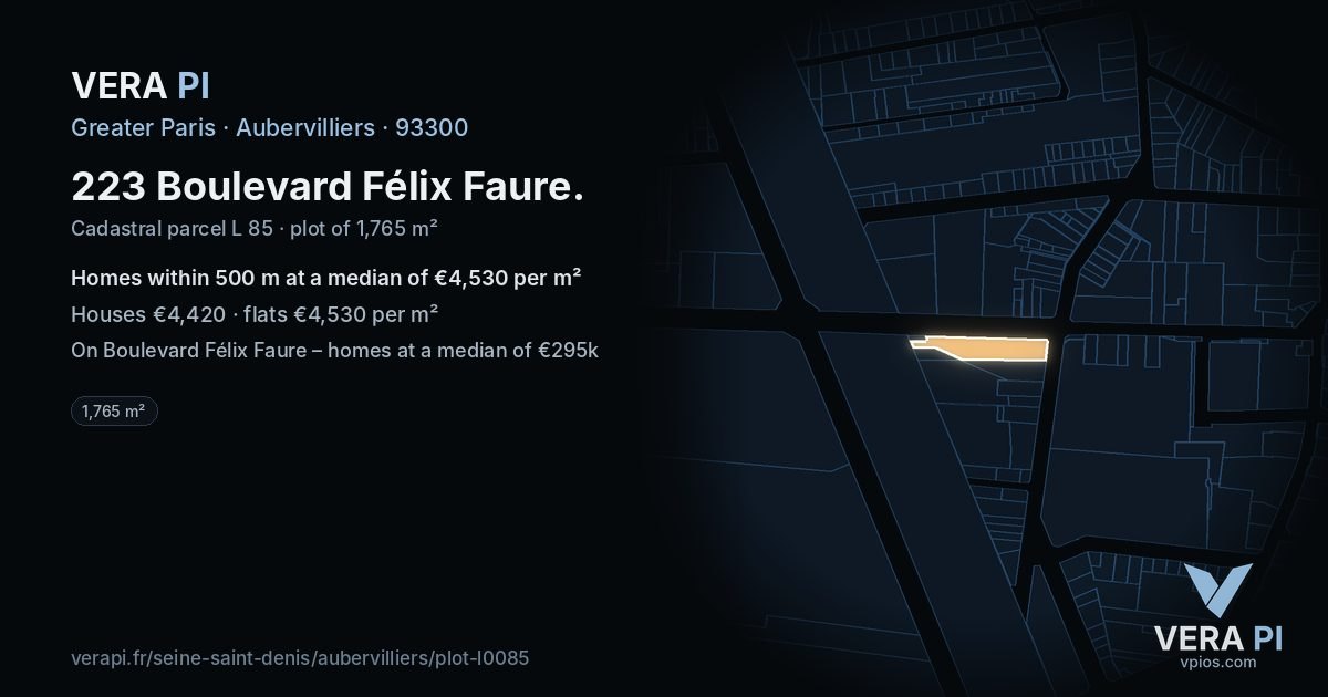 223 Boulevard Félix Faure, Aubervilliers at night – the plot lit, the parcels around coloured by the prices near them