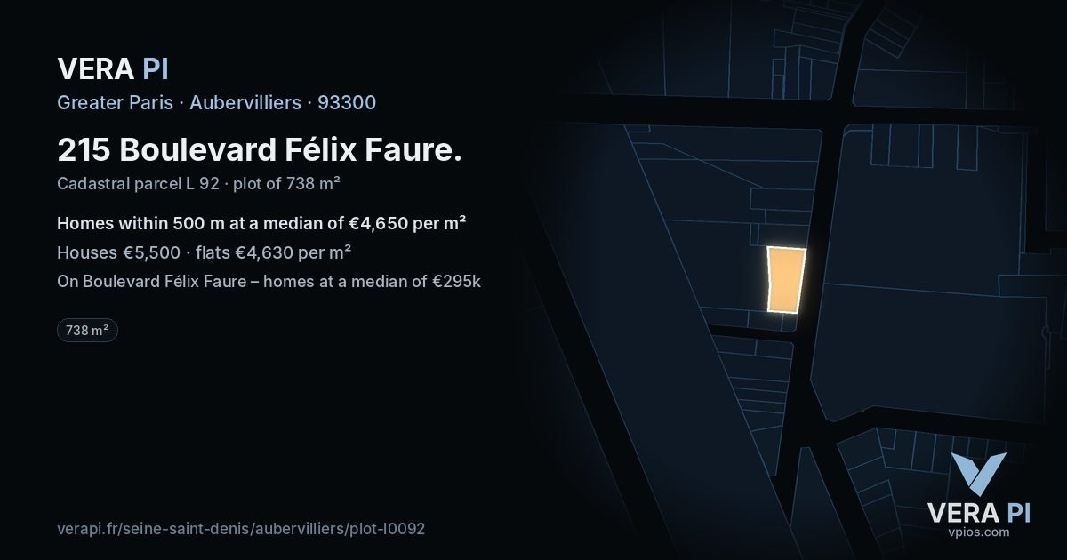 215 Boulevard Félix Faure, Aubervilliers at night – the plot lit, the parcels around coloured by the prices near them