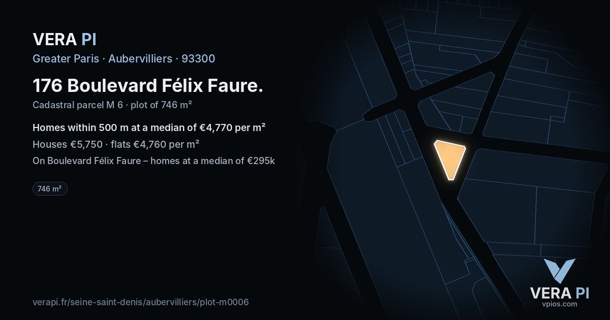 176 Boulevard Félix Faure, Aubervilliers at night – the plot lit, the parcels around coloured by the prices near them