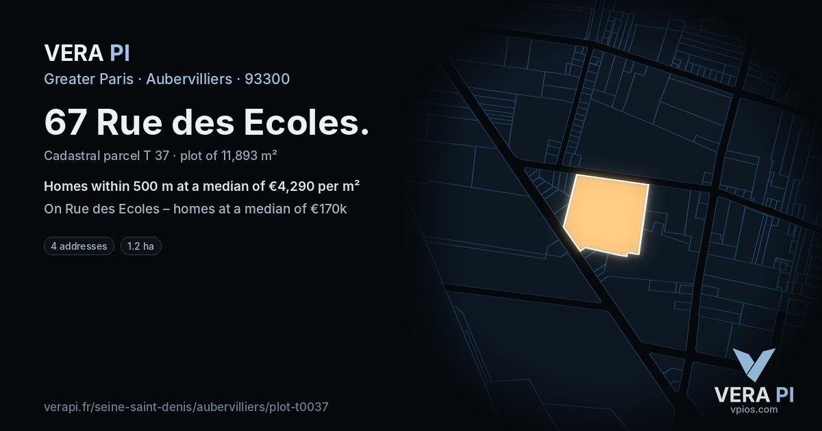 67 Rue des Ecoles, Aubervilliers at night – the plot lit, the parcels around coloured by the prices near them