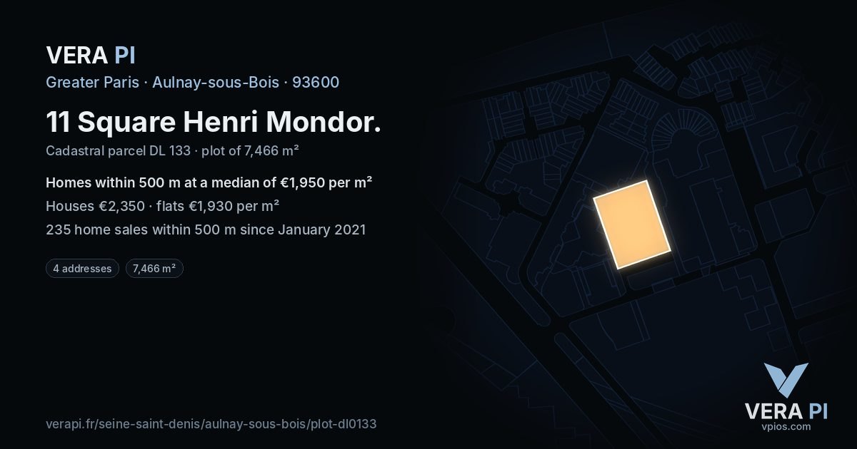 11 Square Henri Mondor, Aulnay-sous-Bois at night – the plot lit, the parcels around coloured by the prices near them