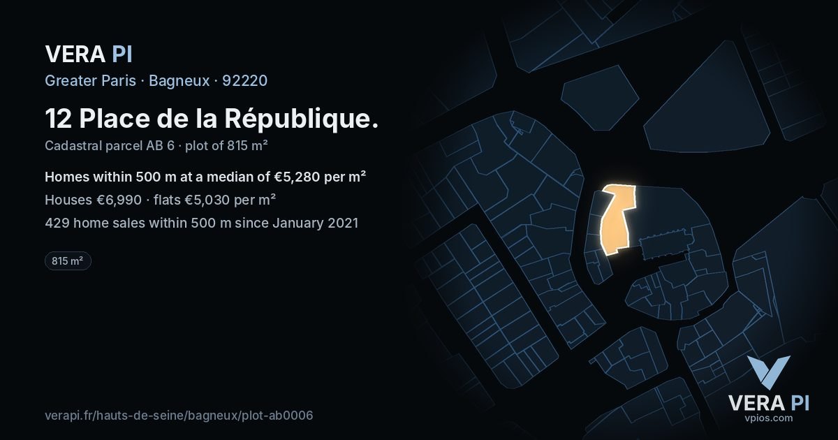 12 Place de la République, Bagneux at night – the plot lit, the parcels around coloured by the prices near them