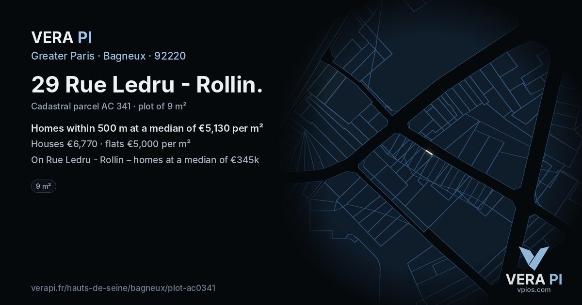 29 Rue Ledru - Rollin, Bagneux at night – the plot lit, the parcels around coloured by the prices near them