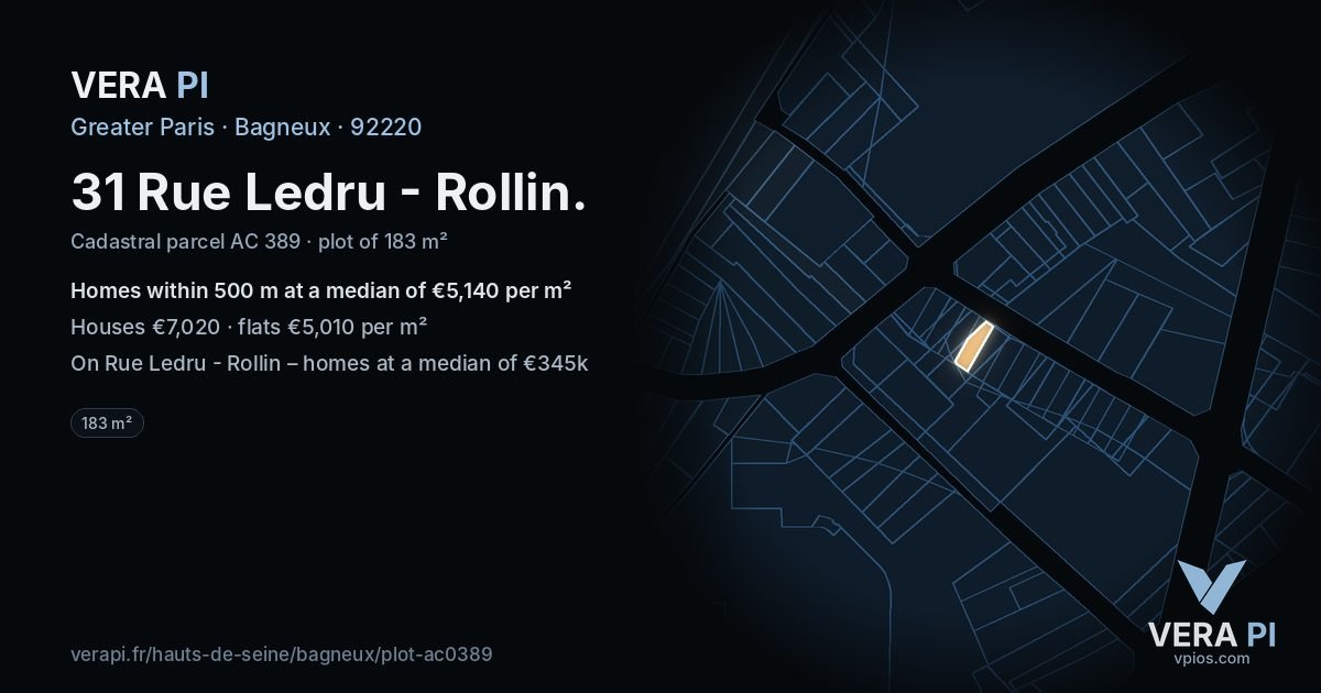 31 Rue Ledru - Rollin, Bagneux at night – the plot lit, the parcels around coloured by the prices near them