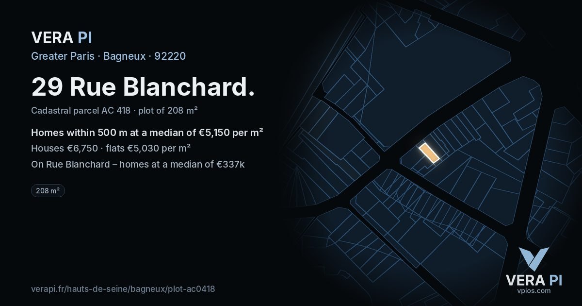 29 Rue Blanchard, Bagneux at night – the plot lit, the parcels around coloured by the prices near them