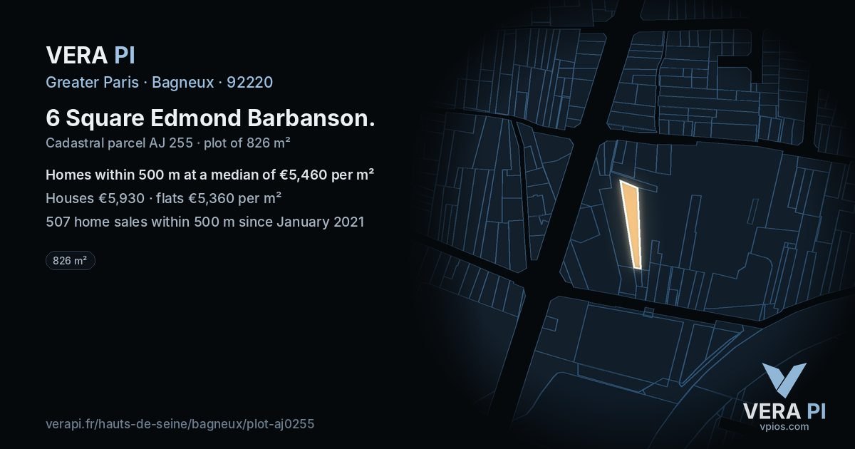 6 Square Edmond Barbanson, Bagneux at night – the plot lit, the parcels around coloured by the prices near them