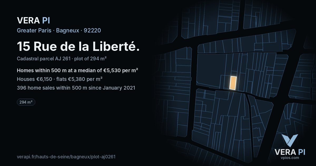 15 Rue de la Liberté, Bagneux at night – the plot lit, the parcels around coloured by the prices near them
