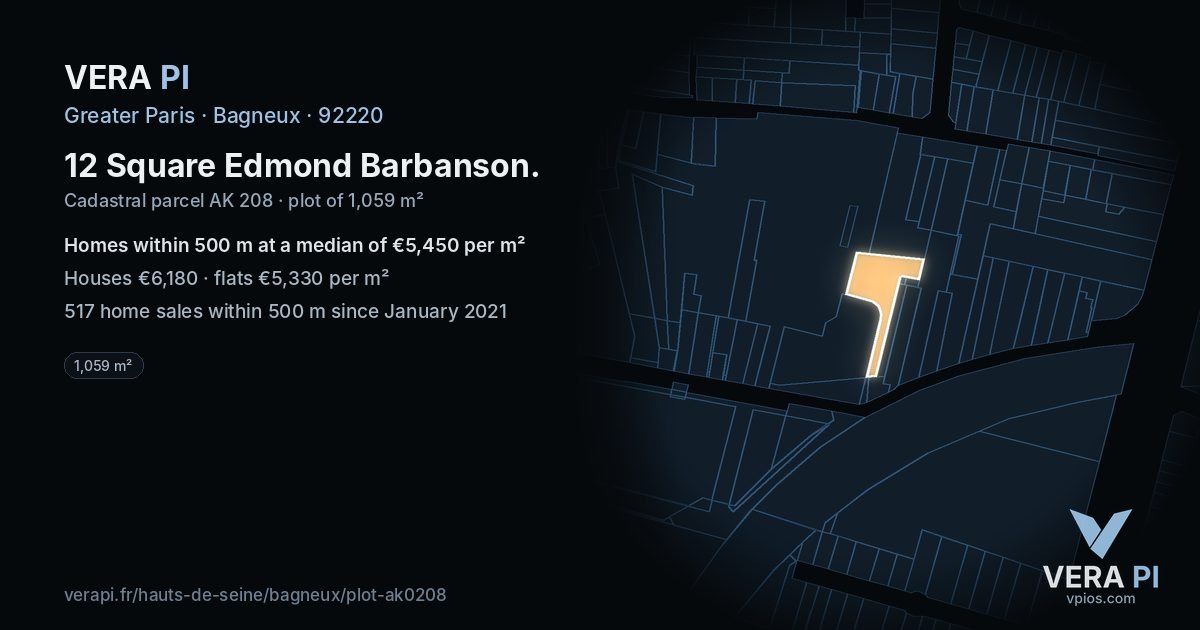 12 Square Edmond Barbanson, Bagneux at night – the plot lit, the parcels around coloured by the prices near them
