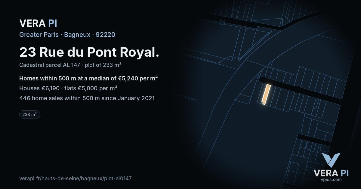 23 Rue du Pont Royal, Bagneux at night – the plot lit, the parcels around coloured by the prices near them