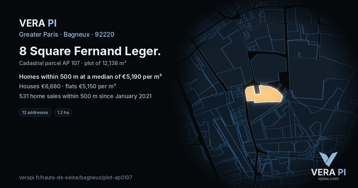 8 Square Fernand Leger, Bagneux at night – the plot lit, the parcels around coloured by the prices near them