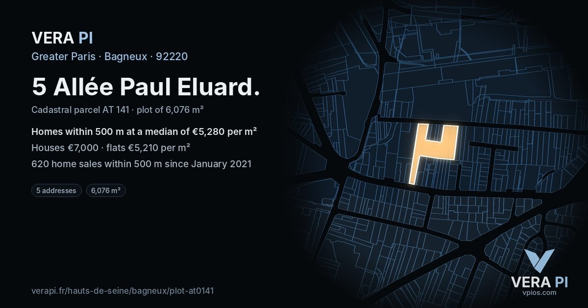 5 Allée Paul Eluard, Bagneux at night – the plot lit, the parcels around coloured by the prices near them