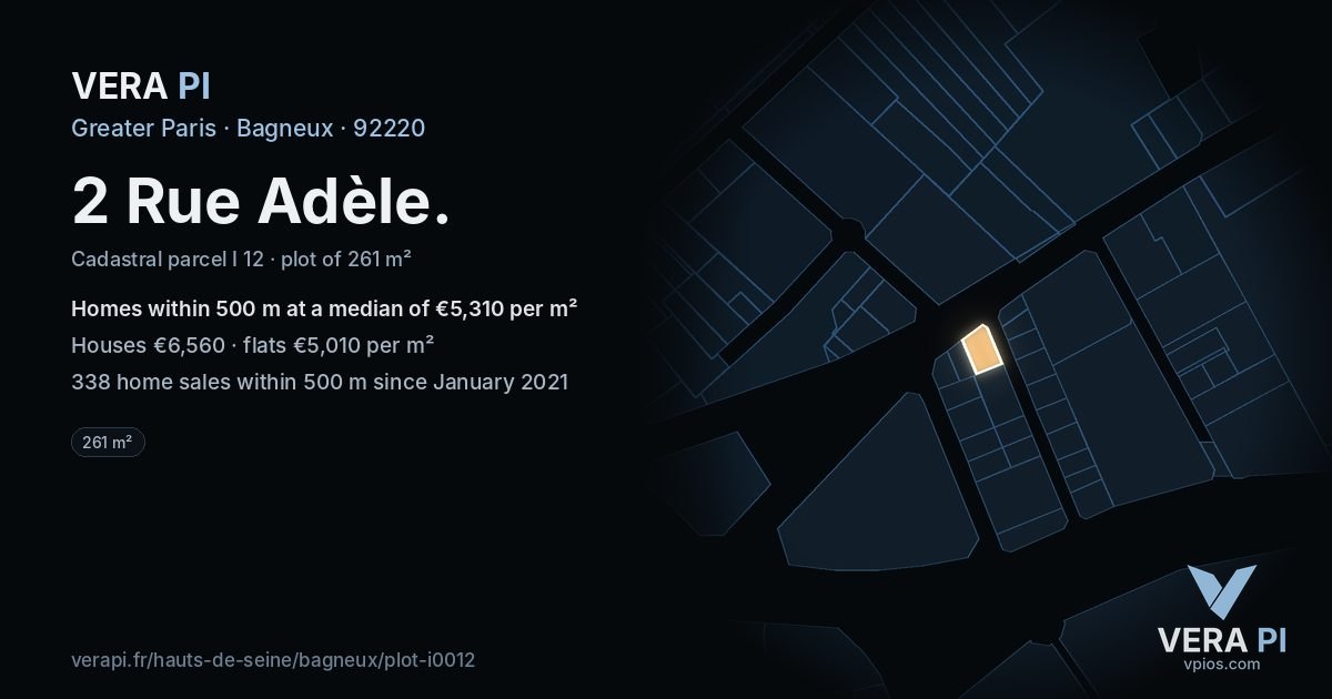 2 Rue Adèle, Bagneux at night – the plot lit, the parcels around coloured by the prices near them