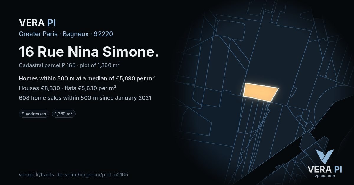 16 Rue Nina Simone, Bagneux at night – the plot lit, the parcels around coloured by the prices near them