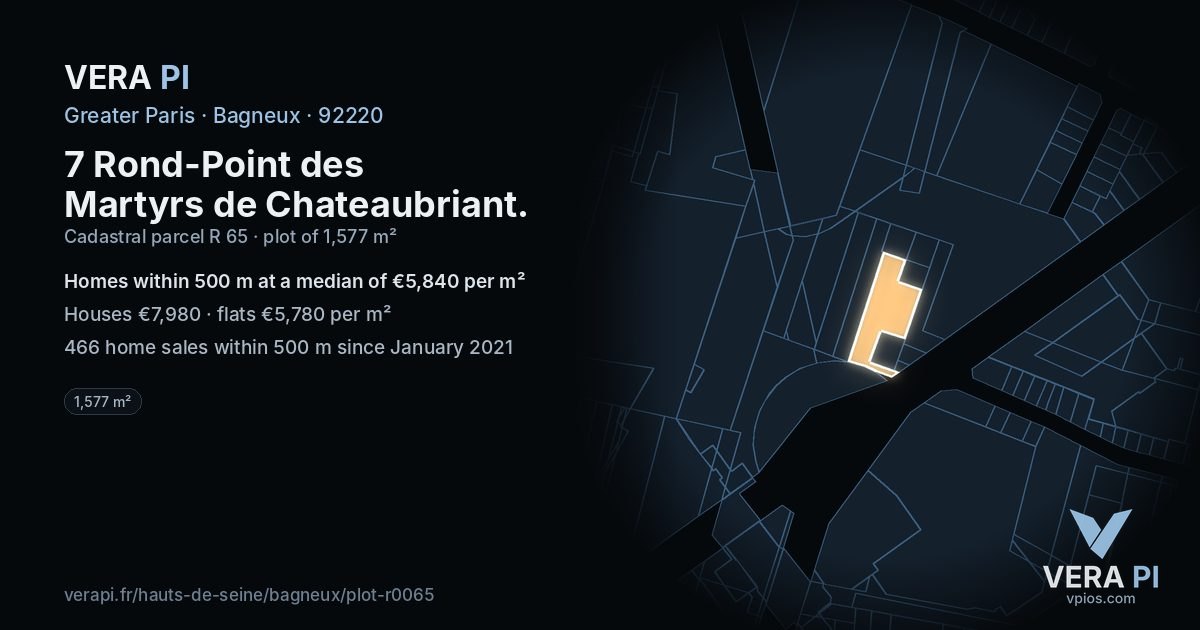 7 Rond-Point des Martyrs de Chateaubriant, Bagneux at night – the plot lit, the parcels around coloured by the prices near them