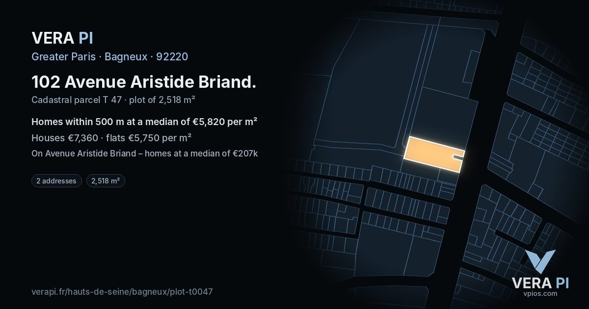 102 Avenue Aristide Briand, Bagneux at night – the plot lit, the parcels around coloured by the prices near them