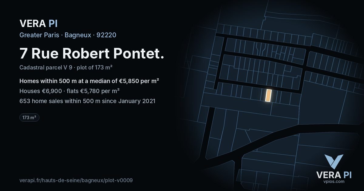 7 Rue Robert Pontet, Bagneux at night – the plot lit, the parcels around coloured by the prices near them