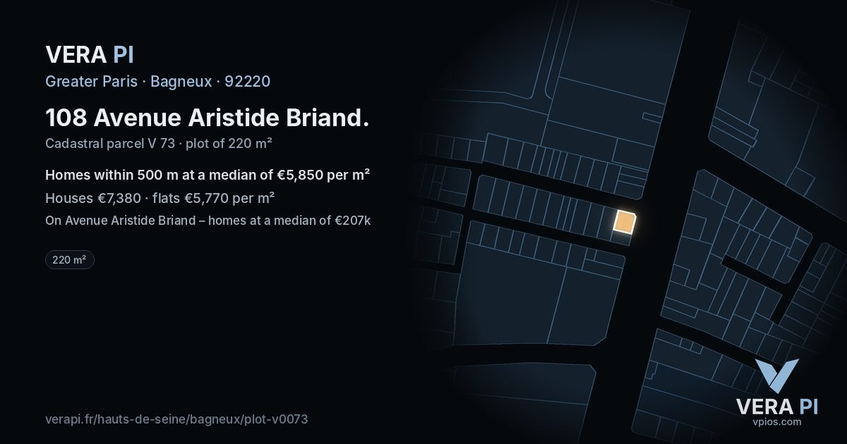 108 Avenue Aristide Briand, Bagneux at night – the plot lit, the parcels around coloured by the prices near them