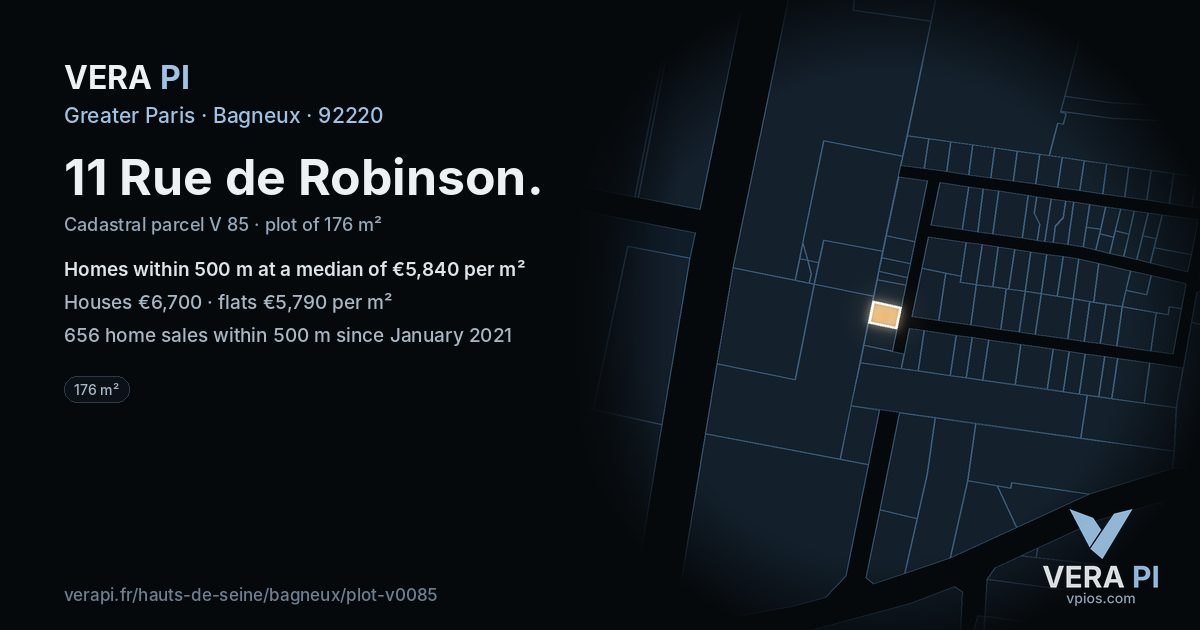 11 Rue de Robinson, Bagneux at night – the plot lit, the parcels around coloured by the prices near them
