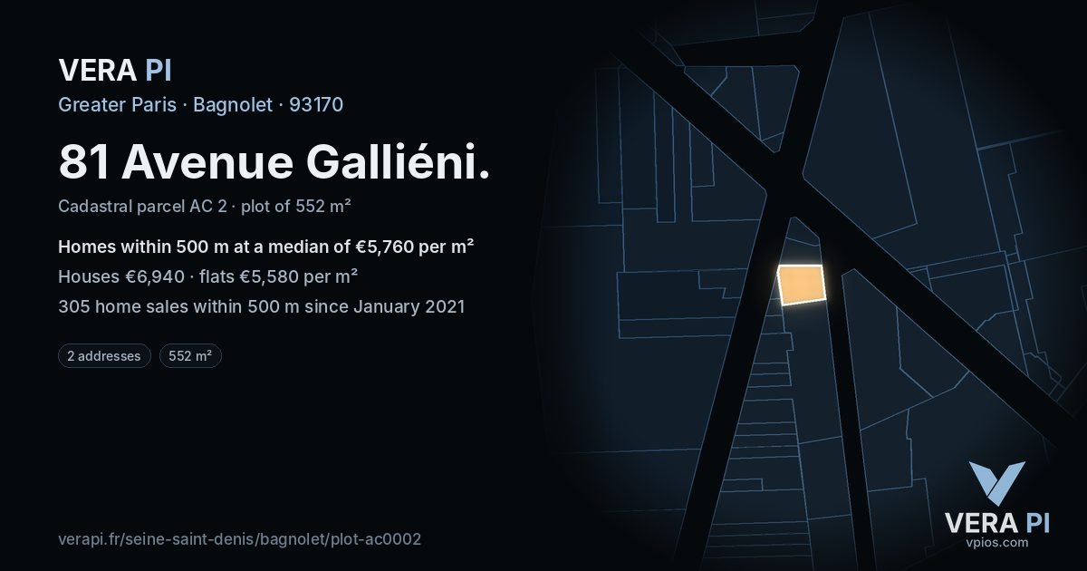 81 Avenue Galliéni, Bagnolet at night – the plot lit, the parcels around coloured by the prices near them