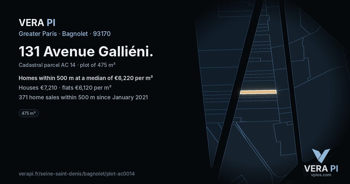 131 Avenue Galliéni, Bagnolet at night – the plot lit, the parcels around coloured by the prices near them